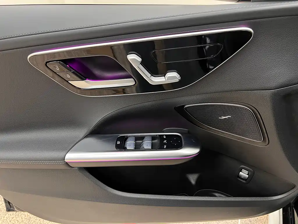 Mercedes-Benz C-Class 2022 — фото 12