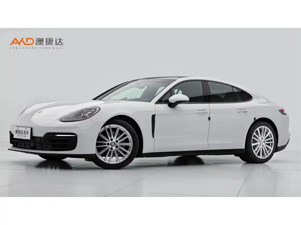 Porsche Panamera 2023 — фото 1