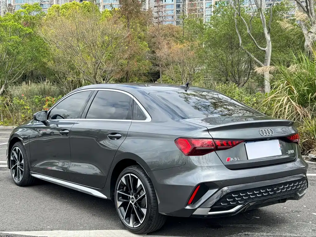 Audi A3 2025 — фото 17