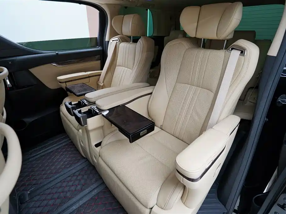 Toyota Vellfire 2021 — фото 15