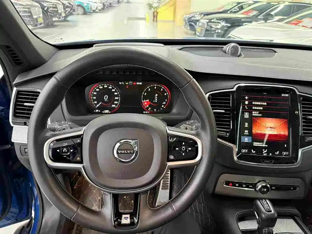 Volvo XC90 2020 — фото 8
