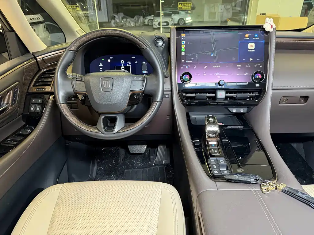 Toyota Vellfire 2024 — фото 18