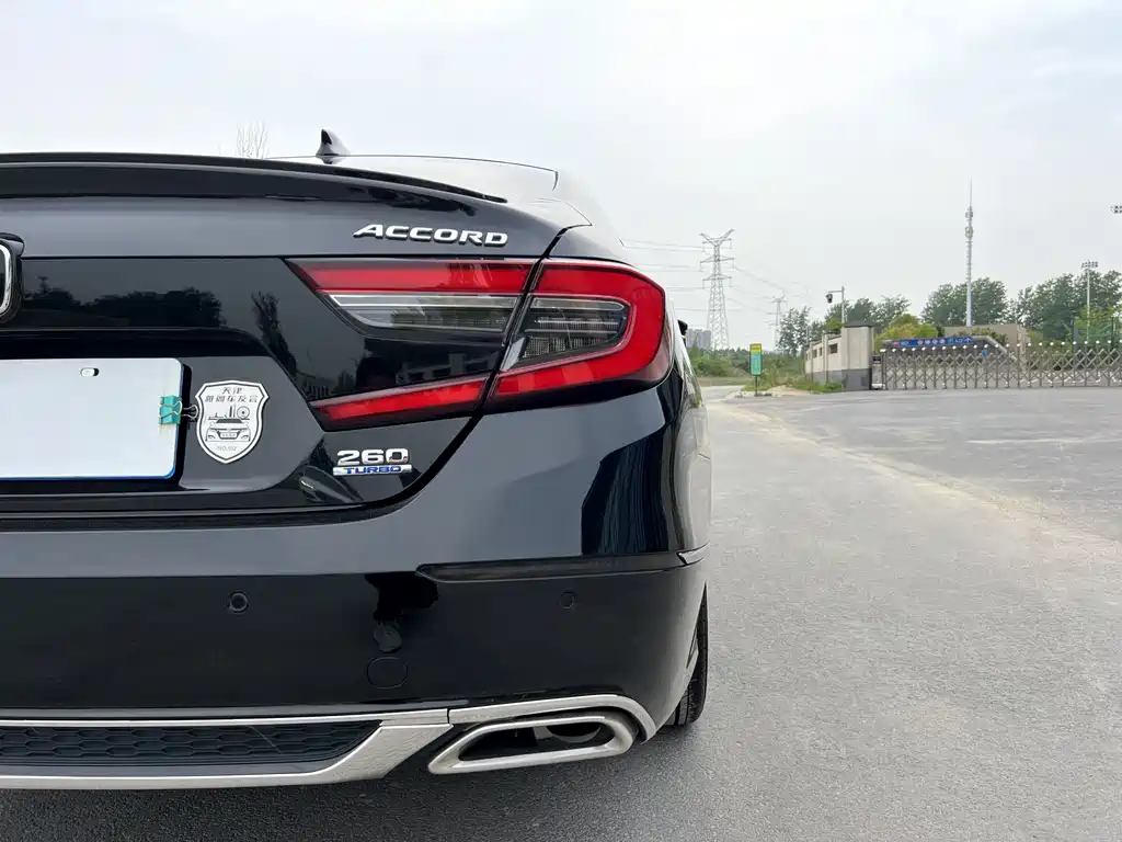 Honda Accord 2023 — фото 20