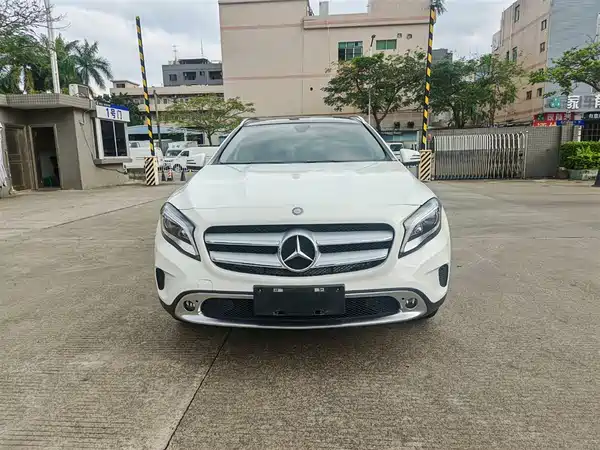 Mercedes-Benz GLA 2016