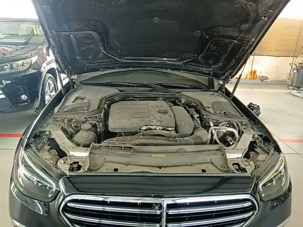 Mercedes-Benz E-Class 2024 — фото 20