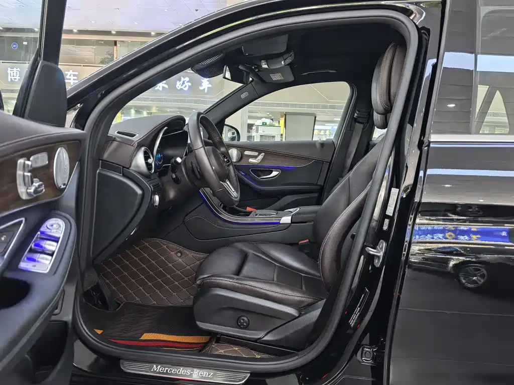 Mercedes-Benz GLC 2021