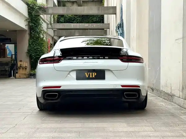 Porsche Panamera 2018