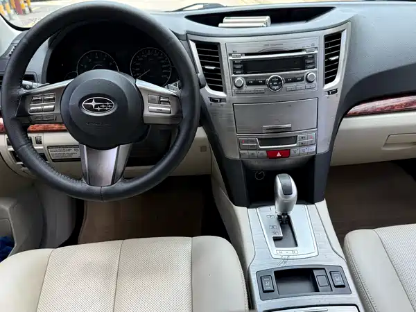 Subaru Outback 2010
