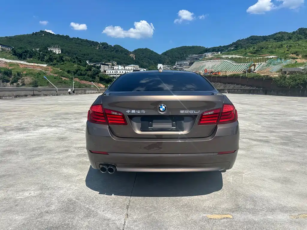 BMW 5 Series 2012