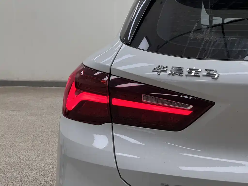 BMW X2 2023 — фото 13
