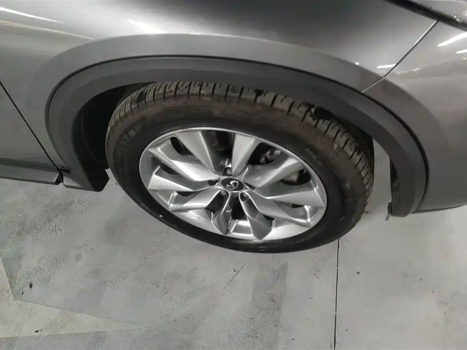 Infiniti QX50 2020