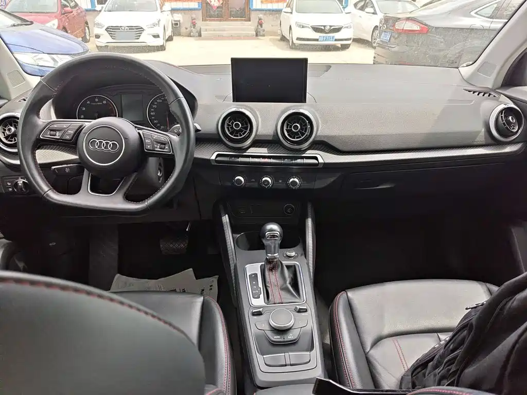 Audi Q2L 2022
