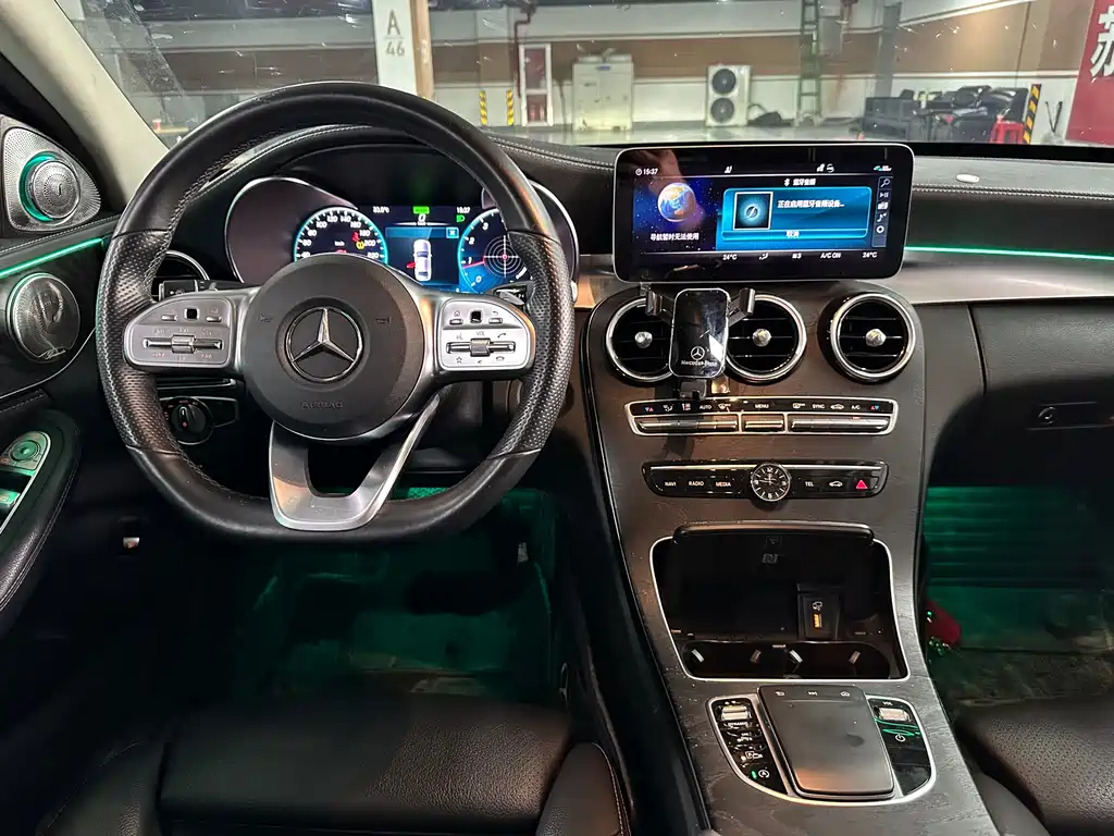Mercedes-Benz C-Class 2019 — фото 11