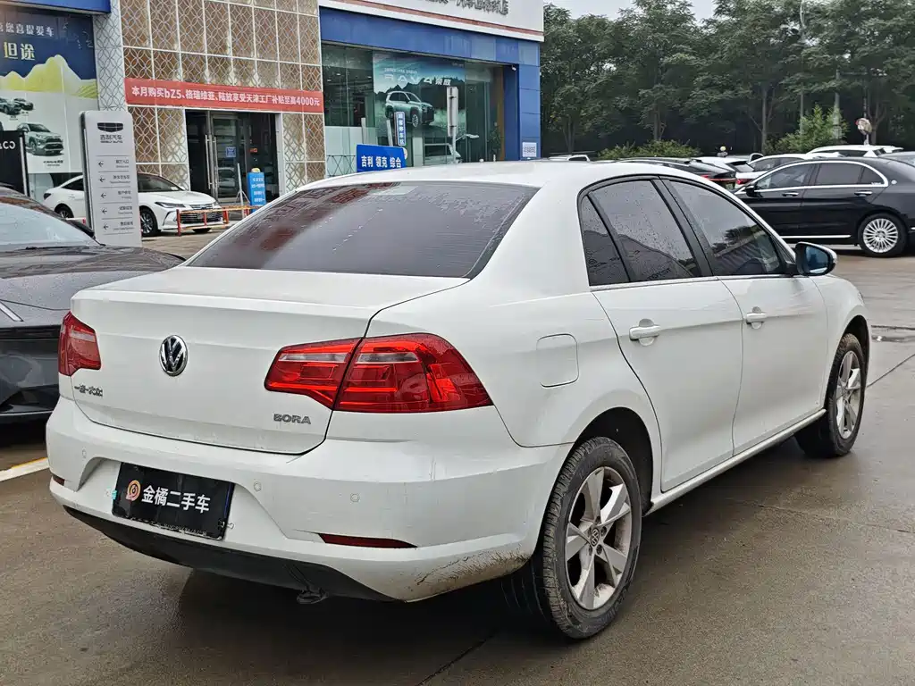 Volkswagen Bora 2015