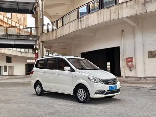 BAIC M30 2016