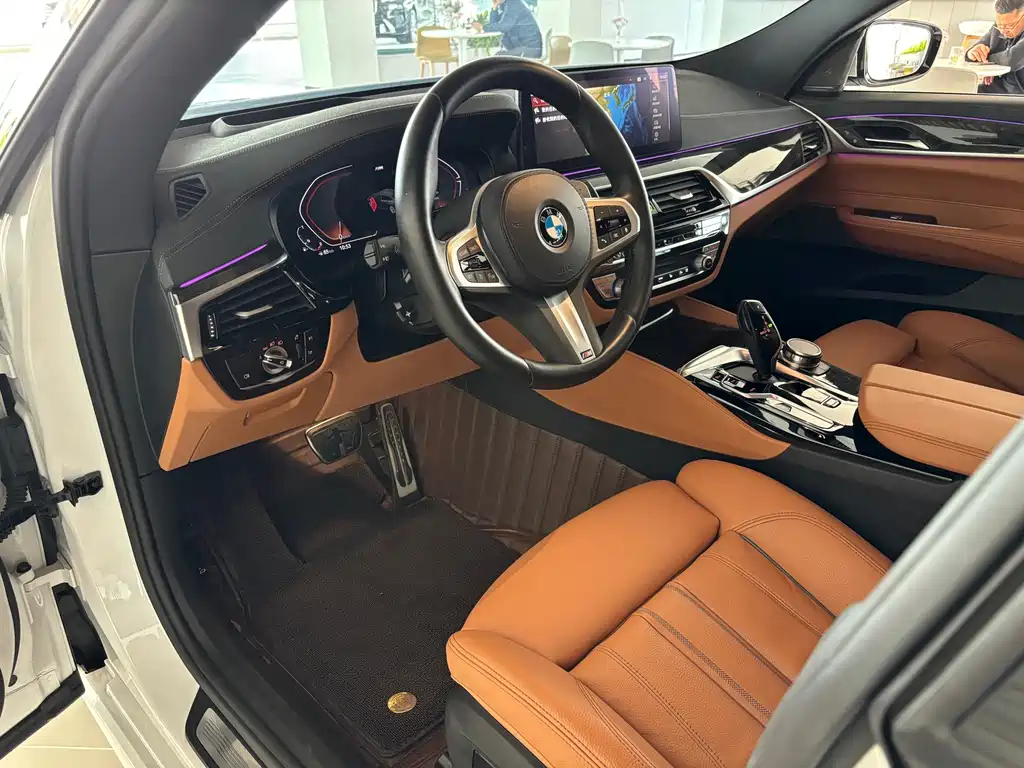 BMW 6 Series GT 2023 — фото 7