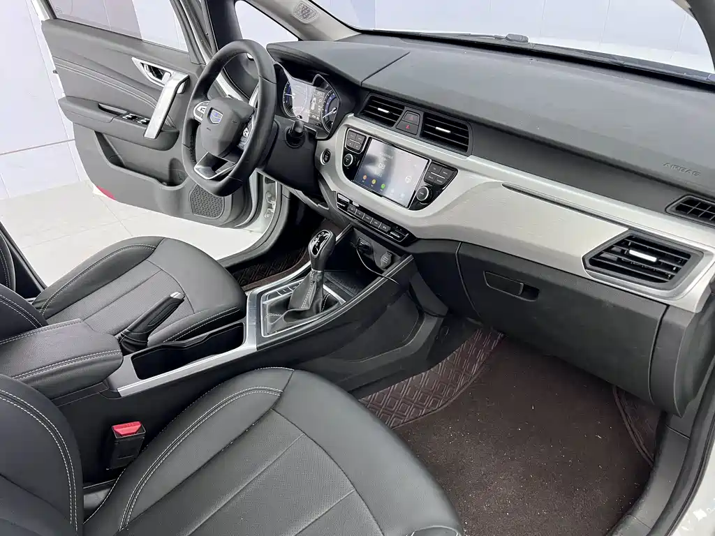 Geely Vision X3 2020 — фото 10