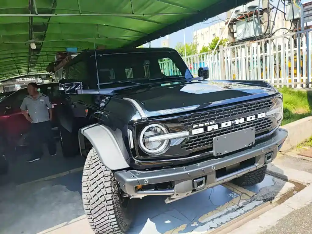Ford Bronco 2025 — фото 2
