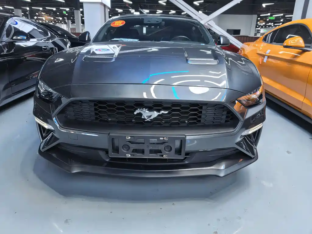 Ford Mustang 2020 — фото 2