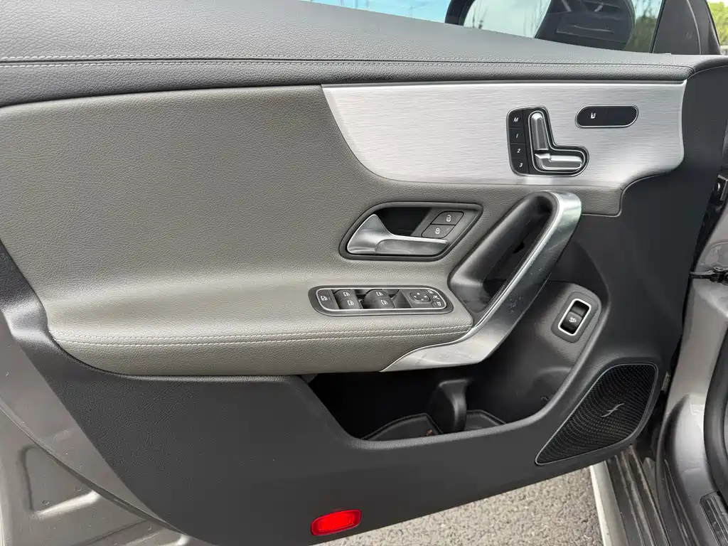 Mercedes-Benz Mercedes CLA AMG 2021 — фото 16