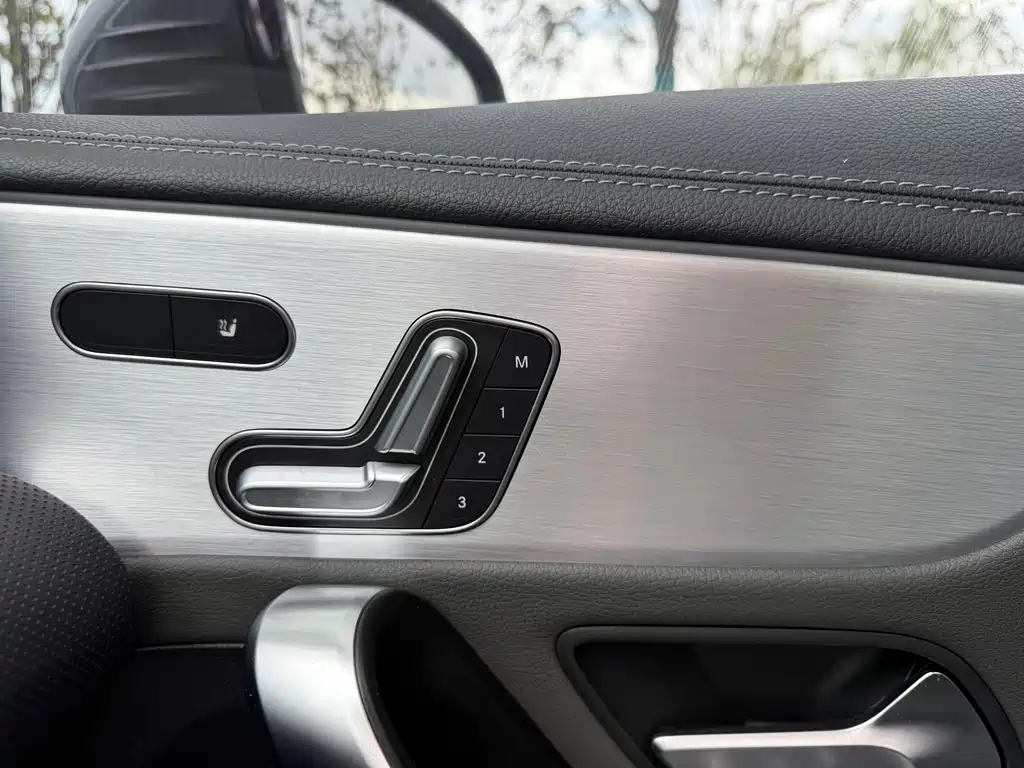 Mercedes-Benz Mercedes CLA AMG 2021 — фото 21