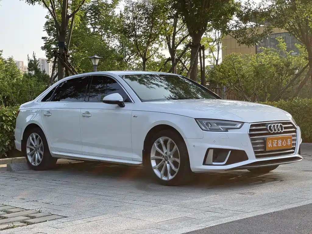 Audi A4L 2020 — фото 3