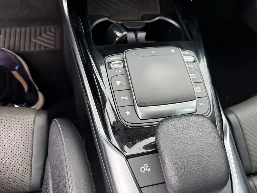 Mercedes-Benz Mercedes CLA AMG 2021 — фото 20