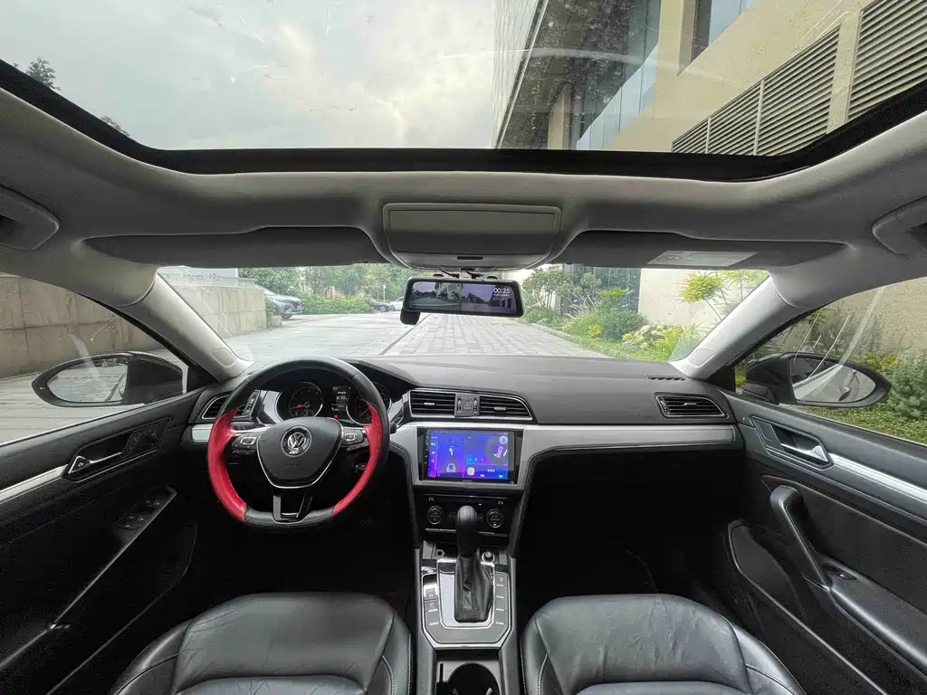 Volkswagen Lamando 2015