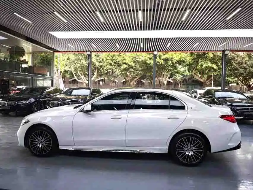 Mercedes-Benz C-Class 2022