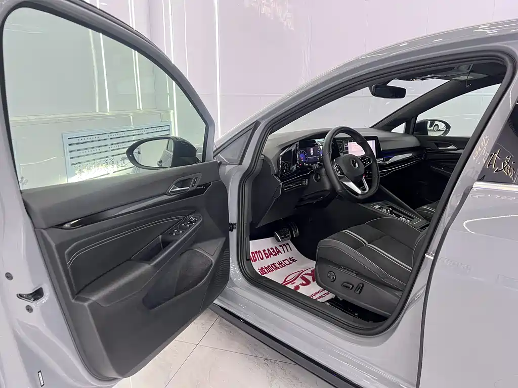 Volkswagen Golf 2022