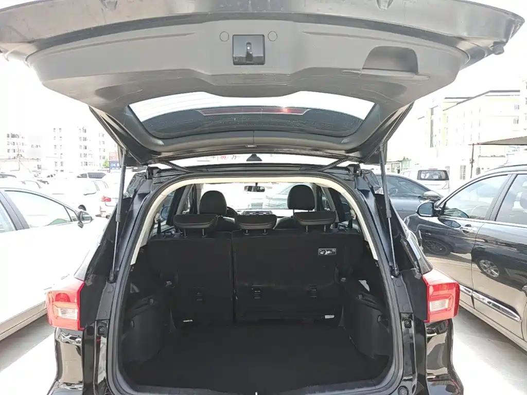 Haval M6 2018 — фото 19