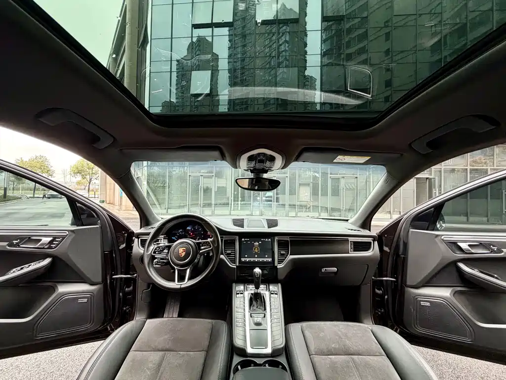 Porsche Macan 2015 — фото 4
