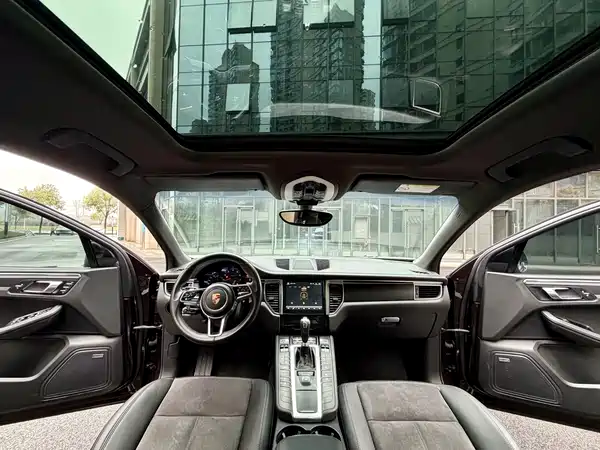 Porsche Macan 2016