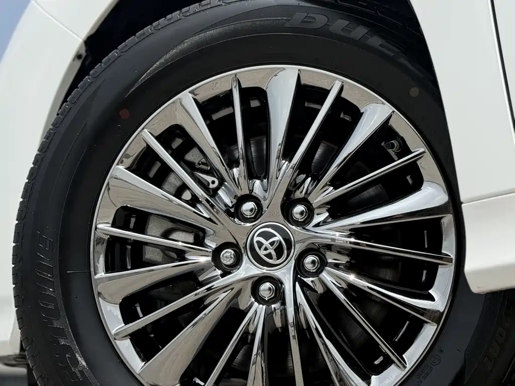 Toyota Alphard 2022 — фото 16