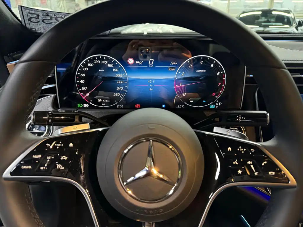 Mercedes-Benz E-Class 2026 — фото 10