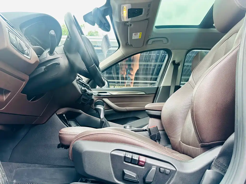 BMW X1 2018 — фото 10