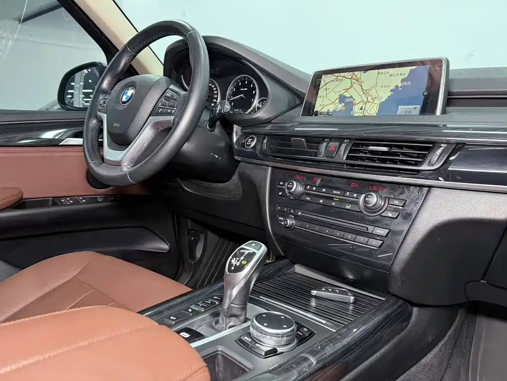 BMW X5 2016 — фото 12