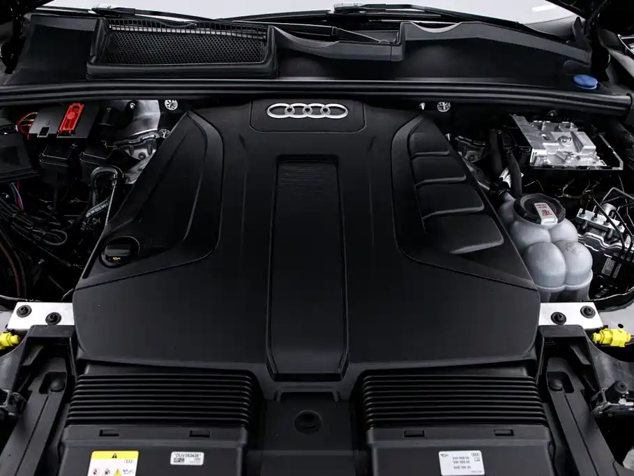 Audi Q7 2025 — фото 17
