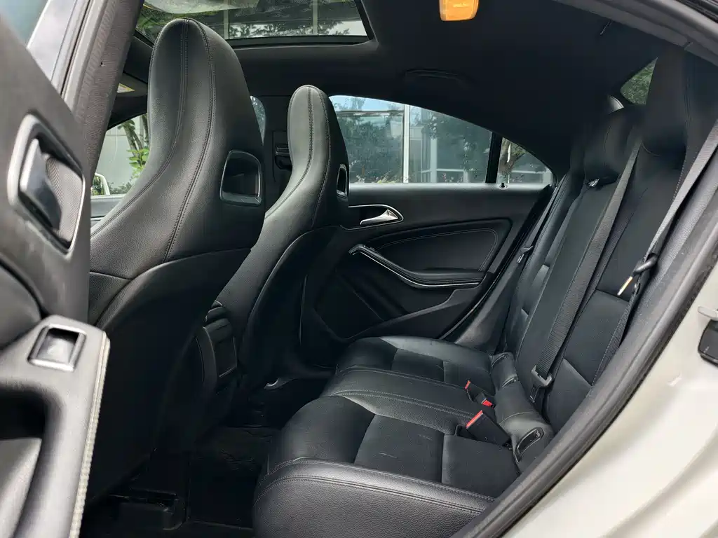 Mercedes-Benz CLA 2015 — фото 12