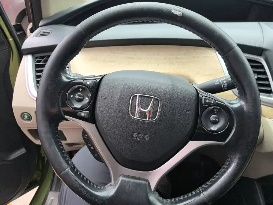 Honda Jade 2014 — фото 15