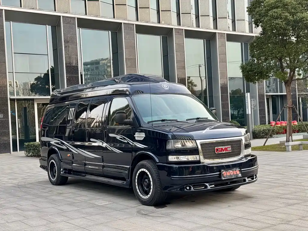 GMC Savana 2015 — фото 3