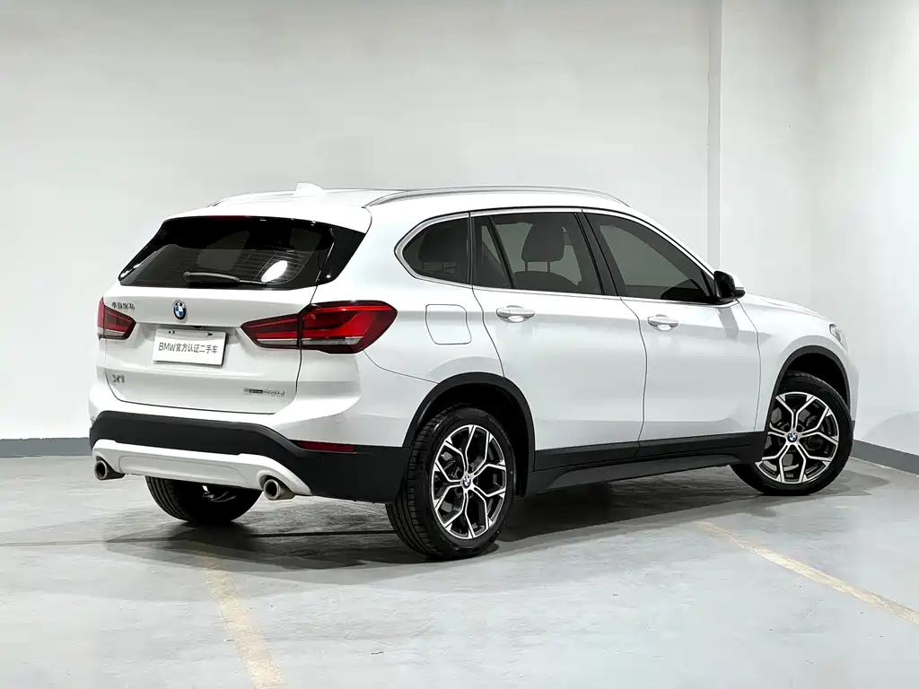 BMW X1 2021 — фото 8