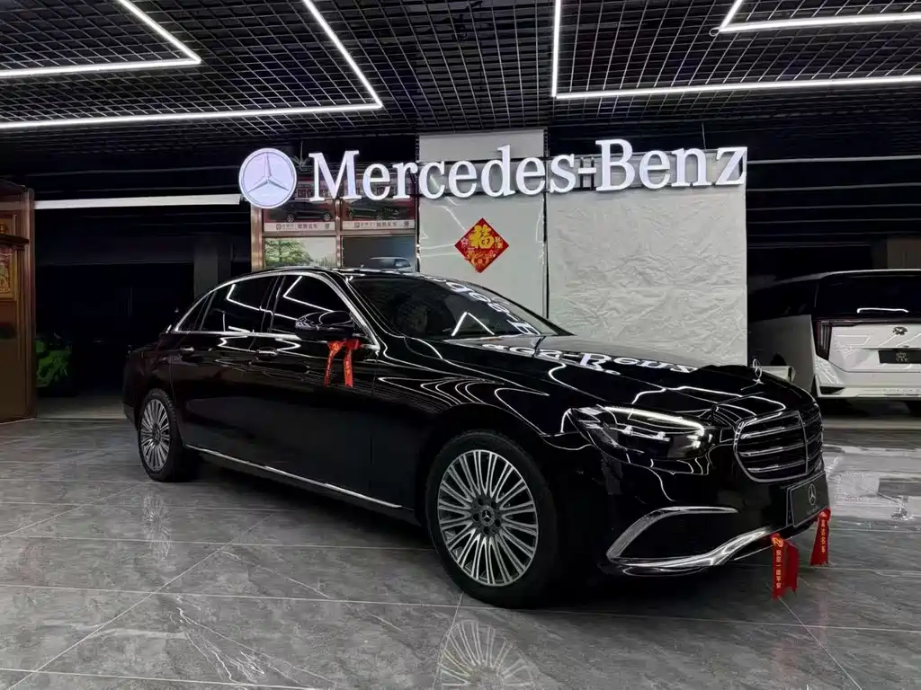 Mercedes-Benz E-Class 2022