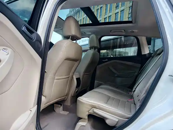 Ford Kuga 2014