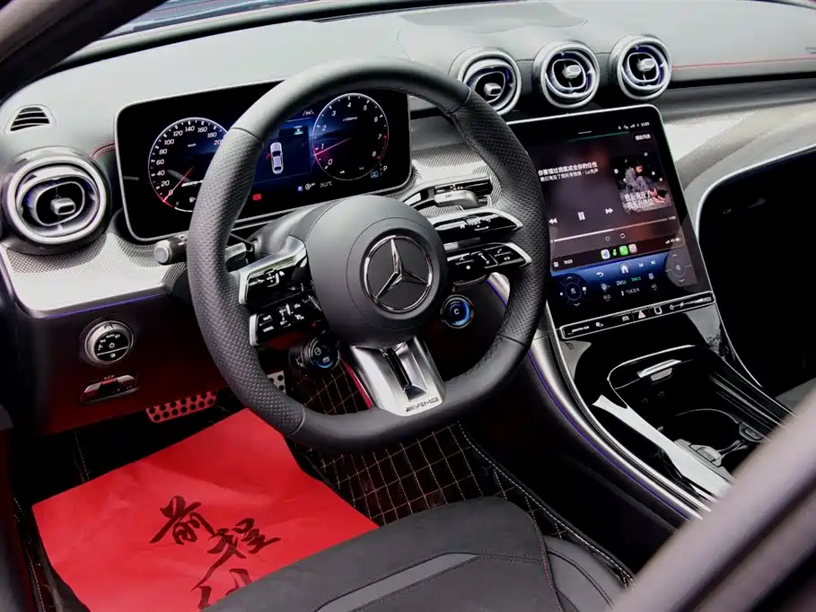 Mercedes-Benz C-Class AMG 2025 — фото 6