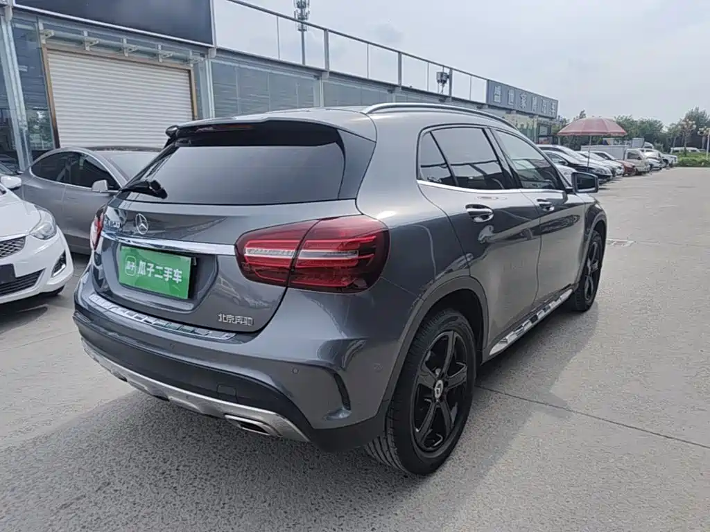 Mercedes-Benz GLA 2019