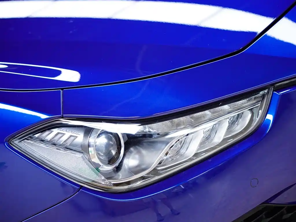 Maserati Ghibli 2019 — фото 16