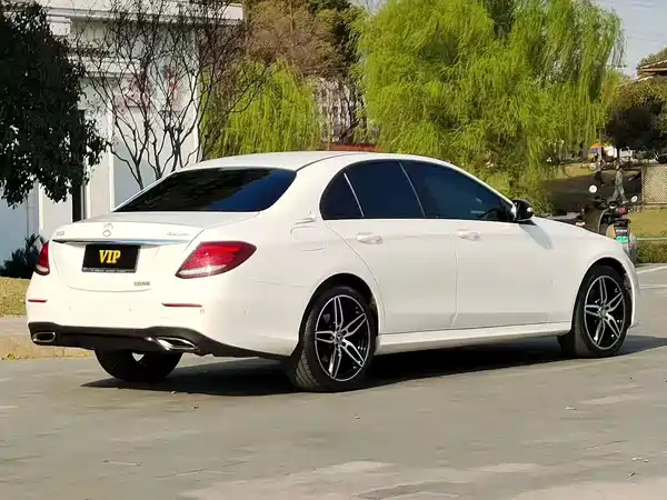 Mercedes-Benz E-Class 2017