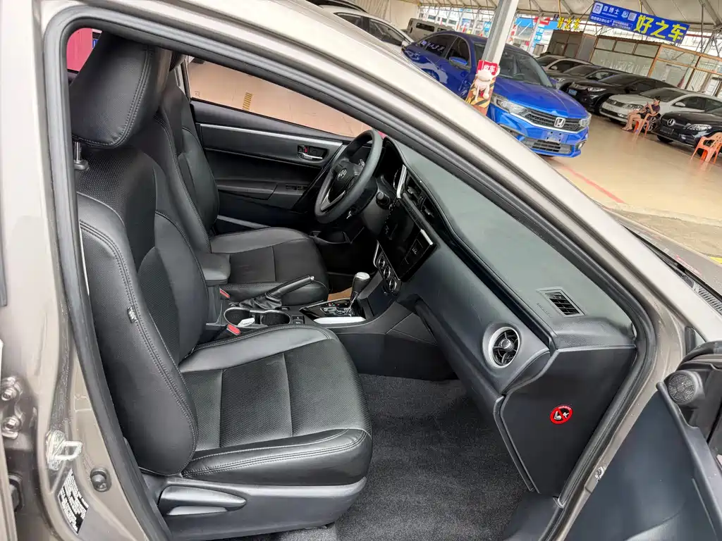 Toyota Corolla 2019 — фото 18