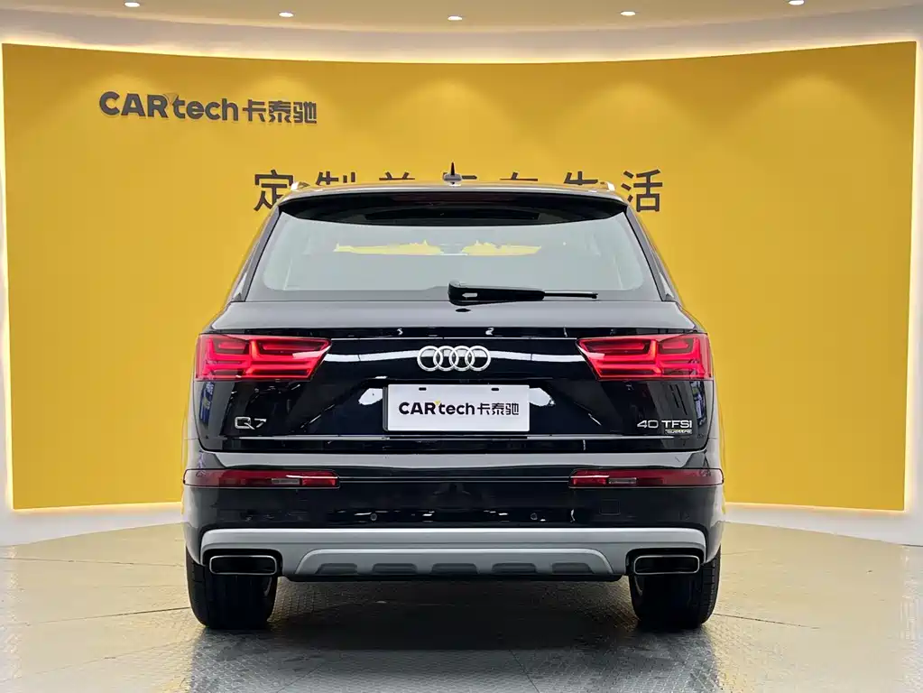 Audi Q7 2017 — фото 28